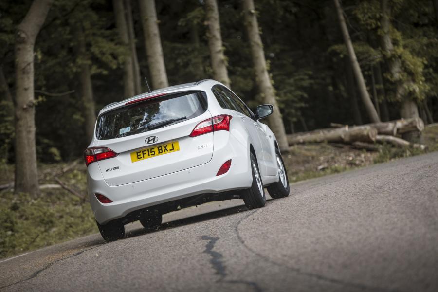  Hyundai i30 Tourer 2015 года  (UK) (фото 18 из 20)